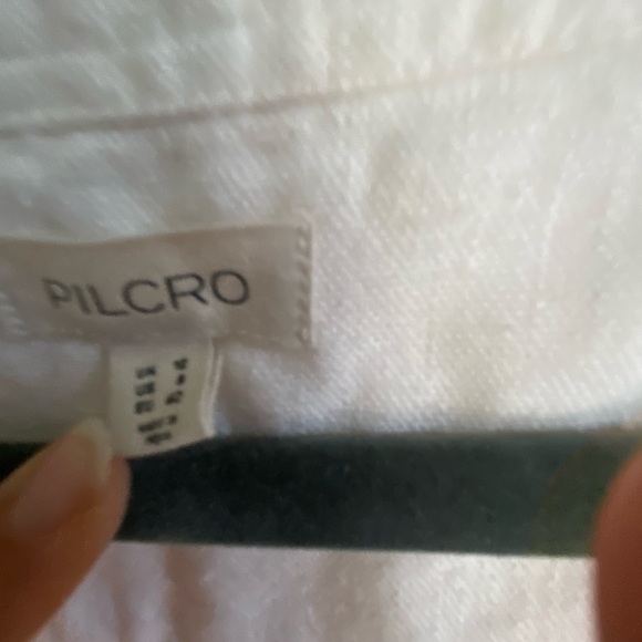 Pilcro Scoop-Neck Ruffle-Sleeve
Buttondown Dress NWOT - Picture 6 of 7